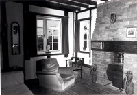 016 Old Rectory sitting room Victor's photo early 1980s