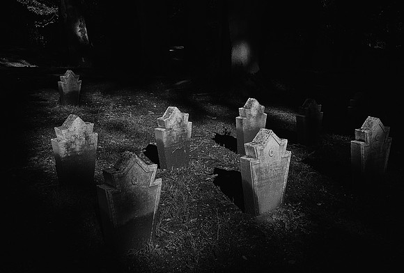 Hauptfriedhof Saarbrucken graves sun shade bw