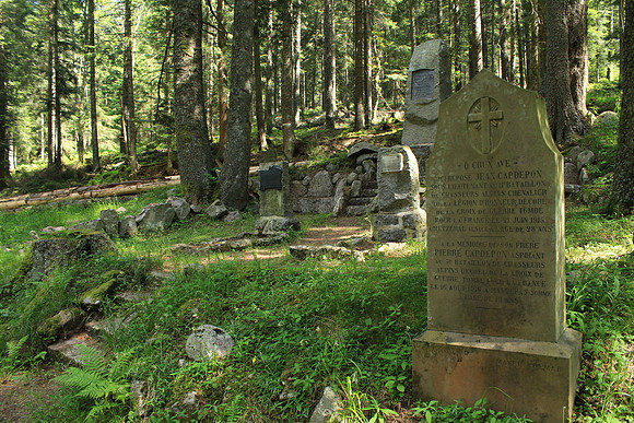 The grave of the Capdepon brothers in Germania