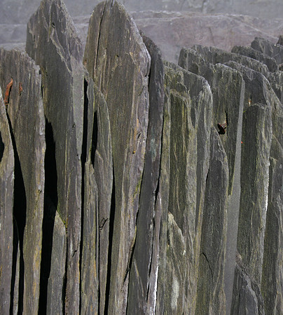 Upright slates