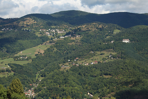 Hohrodberg: Lancaster NN-766. The crash site seen from Obersolberg arrowed