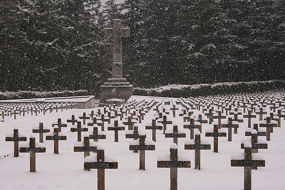 Cimetiere de Wettstein, snowing