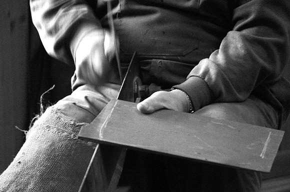 Dafydd, slate cutting 3