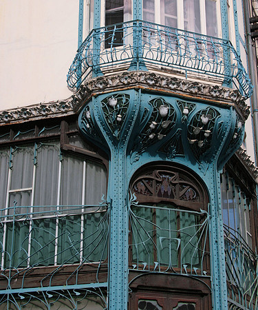 Blue oriel